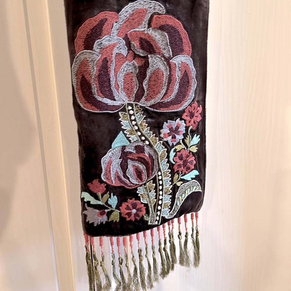 Chan Luu velvet silk embroidered beaded neck scarf taupe brown - Picture 3 of 8